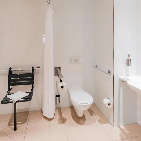 Hotel Premier Frankfurt Messe 3*