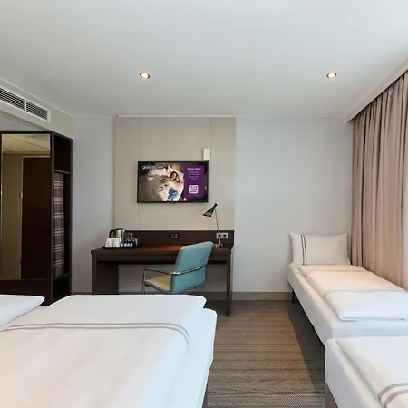 Hotel Premier Frankfurt Messe 3*