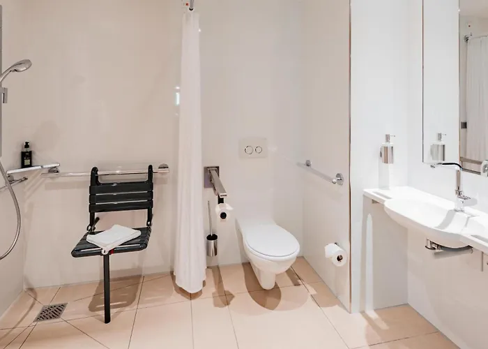 ホテル Premier Frankfurt Messe 3*